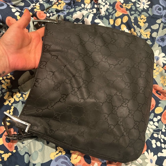 Gucci Black Quilted Shoulder Bag with Metal Hardware - Picture 11 of 16